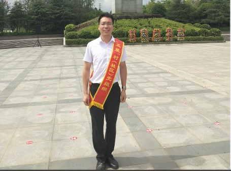 优秀校友：陈龙--扎根基层服务群众绘就精彩人生